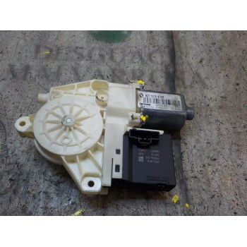 MOTOR ELEVALUNAS TRASERO IZQUIERDO 827310185R 827310185R 