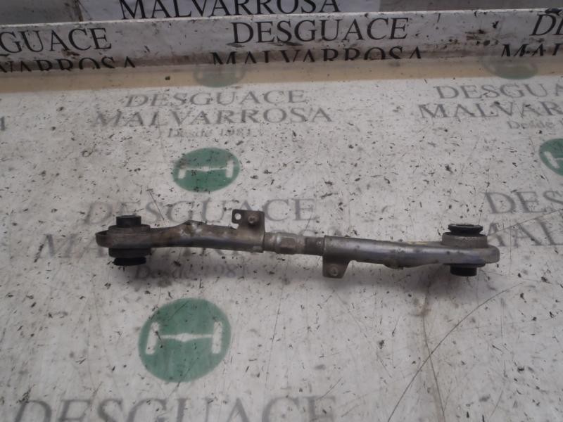 Recambio de brazo suspension inferior trasero derecho para peugeot 407 sr confort referencia OEM IAM 517847  