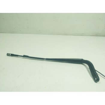 BRAZO LIMPIA DELANTERO DERECHO A9108203300 