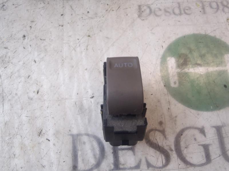 Recambio de mando elevalunas trasero izquierdo para lexus gs300 (jzs160) básico referencia OEM IAM 8403030020E0  