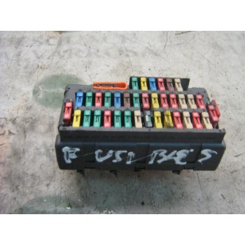 CAJA RELES / FUSIBLES 