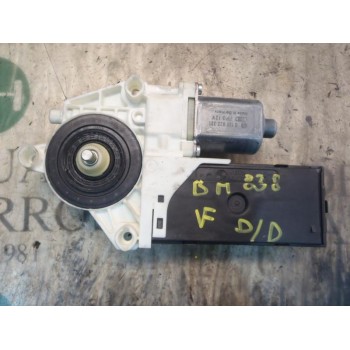 MOTOR ELEVALUNAS DELANTERO DERECHO 