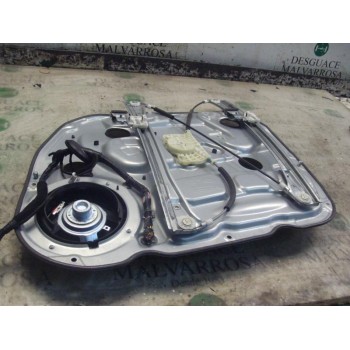 ELEVALUNAS DELANTERO IZQUIERDO 824011D010 