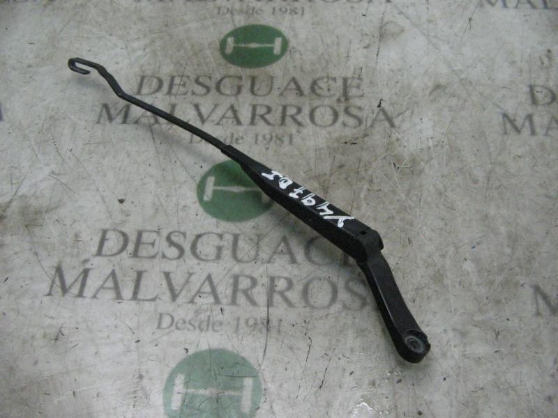 Recambio de brazo limpia delantero izquierdo para volvo serie 440 gl referencia OEM IAM   