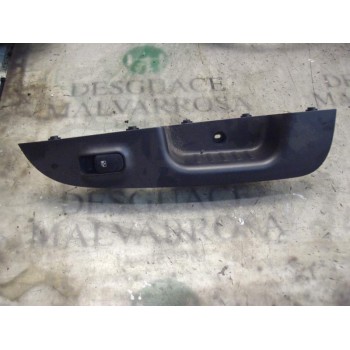 MANDO ELEVALUNAS TRASERO DERECHO 935801D5013W 