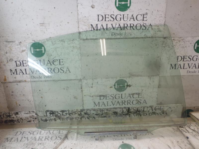 Recambio de cristal puerta trasero derecho para lexus gs300 (jzs160) básico referencia OEM IAM 6811330660  