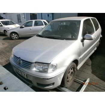 VOLKSWAGEN POLO BERLINA (6N2)