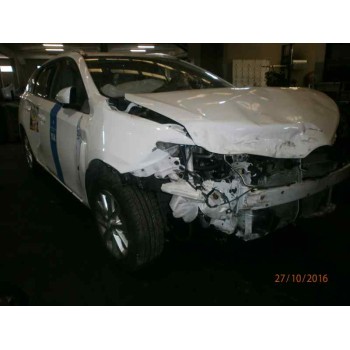 TOYOTA AURIS TOURING SPORTS (E18)