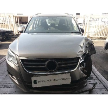 VOLKSWAGEN TIGUAN (5N1)