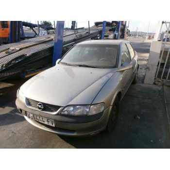 OPEL VECTRA B BERLINA