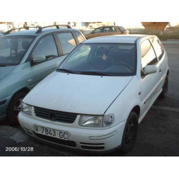 VOLKSWAGEN POLO BERLINA (6N1)