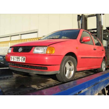 VOLKSWAGEN POLO BERLINA (6N1)