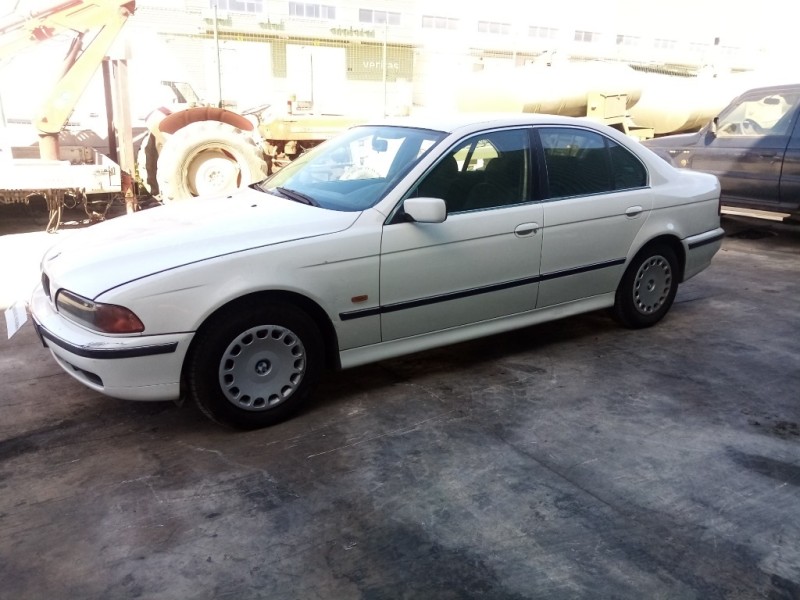 bmw serie 5 berlina (e39) del año 1996