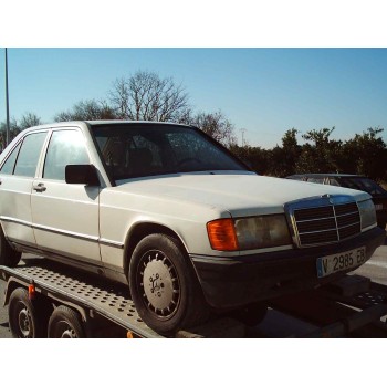 MERCEDES-BENZ CLASE C (W201) BERLINA