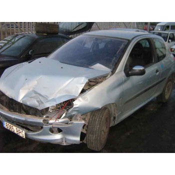PEUGEOT 206 BERLINA