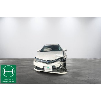 TOYOTA AURIS TOURING SPORTS (E18)