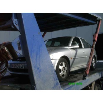 OPEL VECTRA B BERLINA