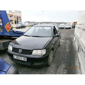 VOLKSWAGEN POLO BERLINA (6N2)