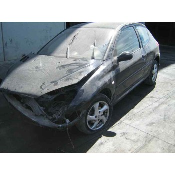 PEUGEOT 206 BERLINA