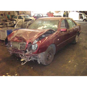 MERCEDES-BENZ CLASE E (W210) BERLINA DIESEL