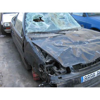 VOLKSWAGEN POLO BERLINA (6N2)