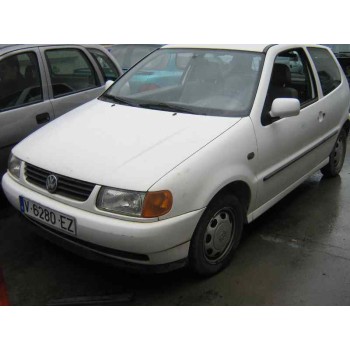 VOLKSWAGEN POLO BERLINA (6N1)