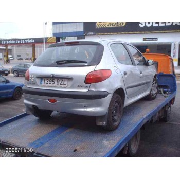 PEUGEOT 206 BERLINA