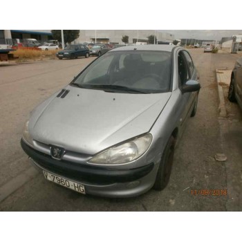 PEUGEOT 206 BERLINA