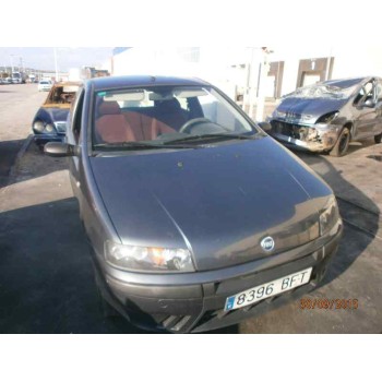 FIAT PUNTO BERLINA (188)