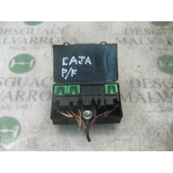 CAJA RELES / FUSIBLES 