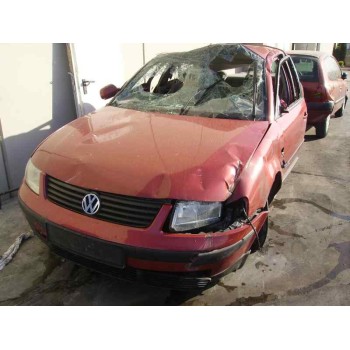 VOLKSWAGEN PASSAT BERLINA (3B2)