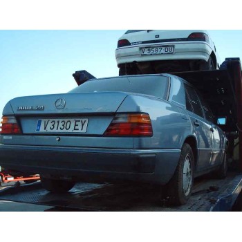 MERCEDES-BENZ CLASE E (W124) BERLINA