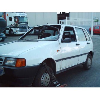 FIAT UNO (146)