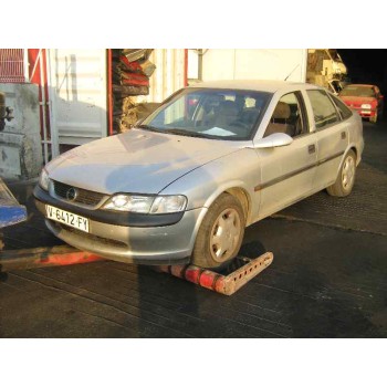 OPEL VECTRA B BERLINA