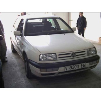 VOLKSWAGEN VENTO (1H2)