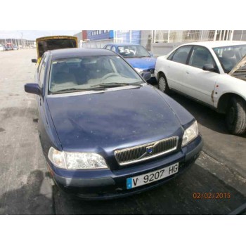 VOLVO S40 BERLINA