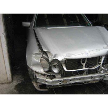 MERCEDES-BENZ CLASE E (W210) BERLINA