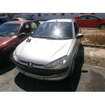 PEUGEOT 206 BERLINA