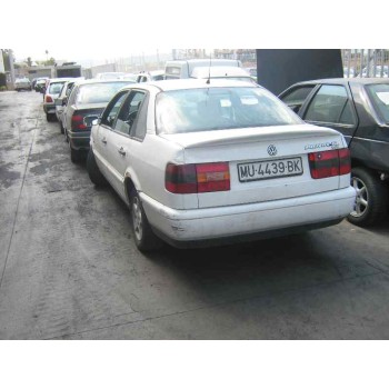 VOLKSWAGEN PASSAT BERLINA (312)