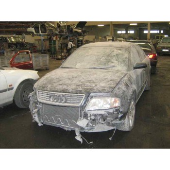 AUDI A6 BERLINA (4B2)