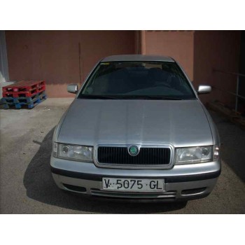 SKODA OCTAVIA BERLINA (1U2)