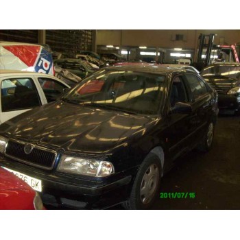 SKODA OCTAVIA BERLINA (1U2)