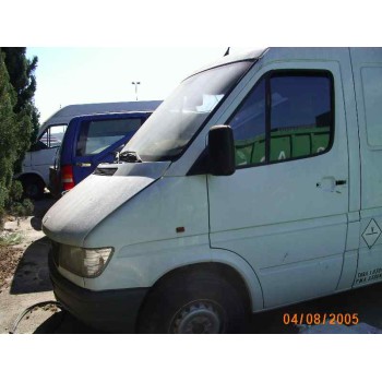 MERCEDES-BENZ SPRINTER (W901,W904) CAJA CERR.