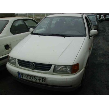 VOLKSWAGEN POLO BERLINA (6N1)