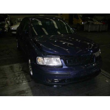 VOLKSWAGEN PASSAT BERLINA (3B2)