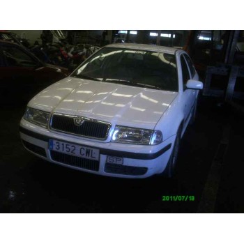 SKODA OCTAVIA BERLINA (1U2)