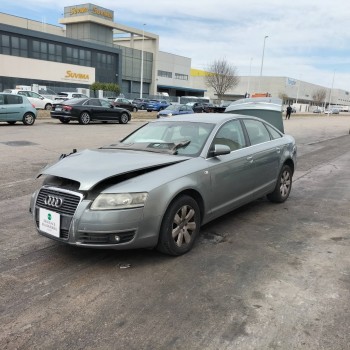 AUDI A6 BERLINA (4F2)