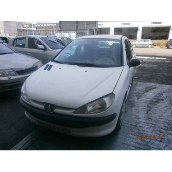 PEUGEOT 206 BERLINA