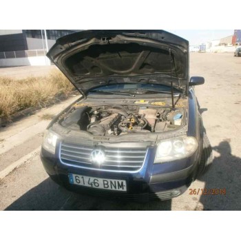VOLKSWAGEN PASSAT BERLINA (3B3)