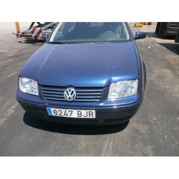 VOLKSWAGEN BORA BERLINA (1J2)